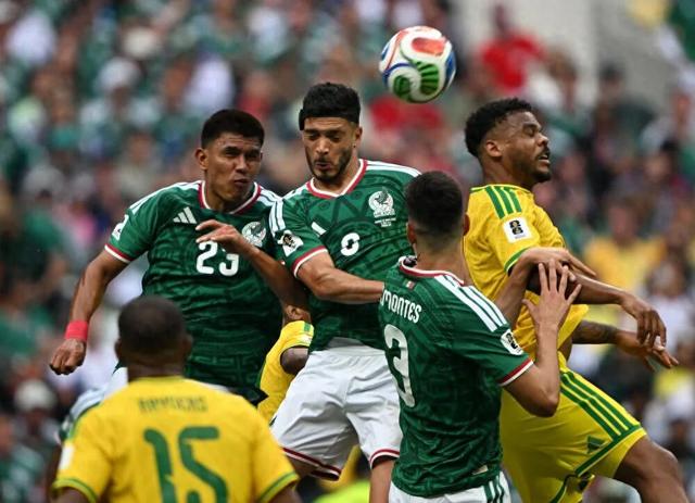 墨西哥阿兹特克体育场世界杯揭幕战_世界杯东道主战绩分析_world cup 2026